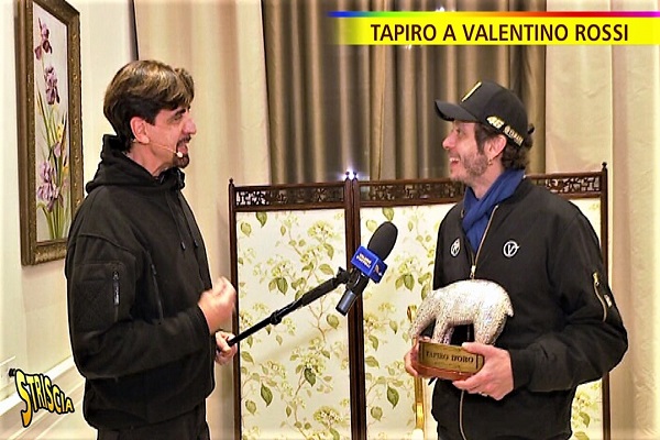 Valentino Rossi ha ricevuto un Tapiro da Striscia la Notizia, ecco perché…